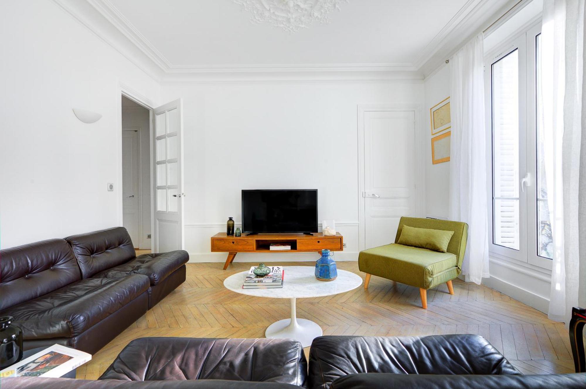 Lumineux Place Du Commerce * Parigi